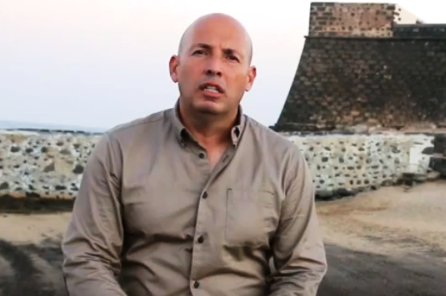 El concejal Carlos Alférez (SB) entra en el grupo de Gobierno de Arrecife | WWW.ELCHAPLON.COM